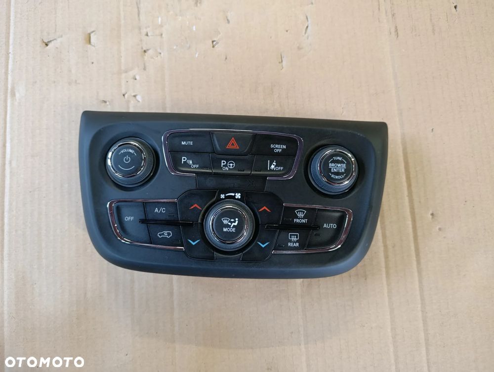 JEEP COMPASS II 2 PANEL NAWIEWU KLIMATYZACJI 00609281330 60928133 - 1