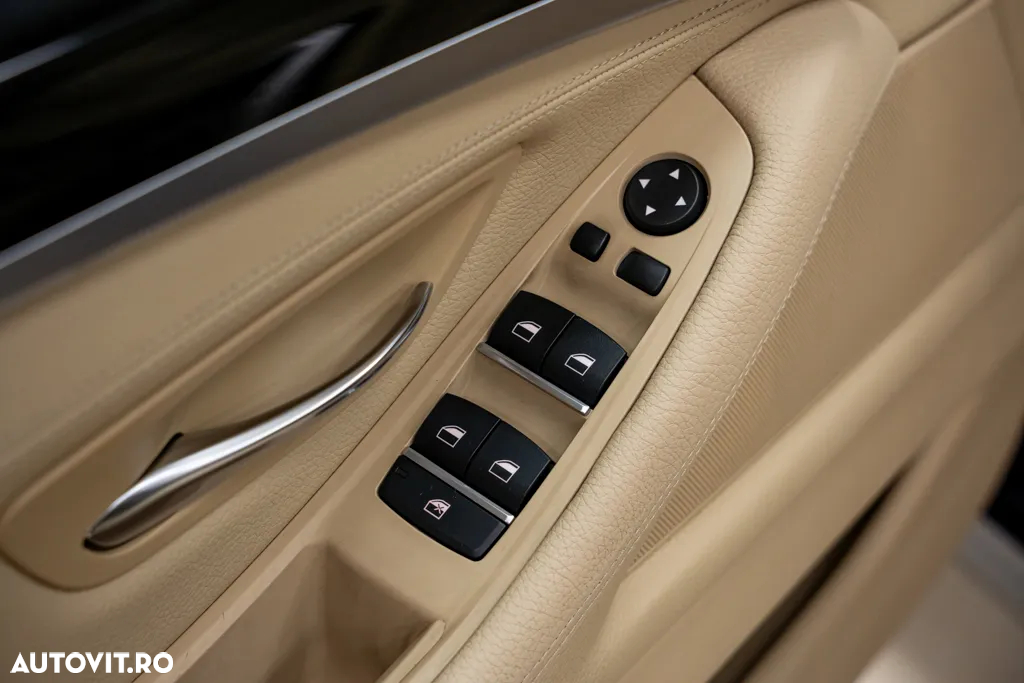 BMW Seria 5 520d xDrive AT - 25