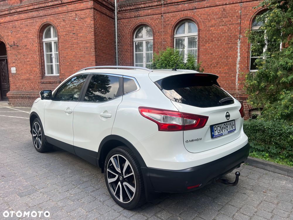 Nissan Qashqai 1.6 DCi Xtronic TEKNA - 17