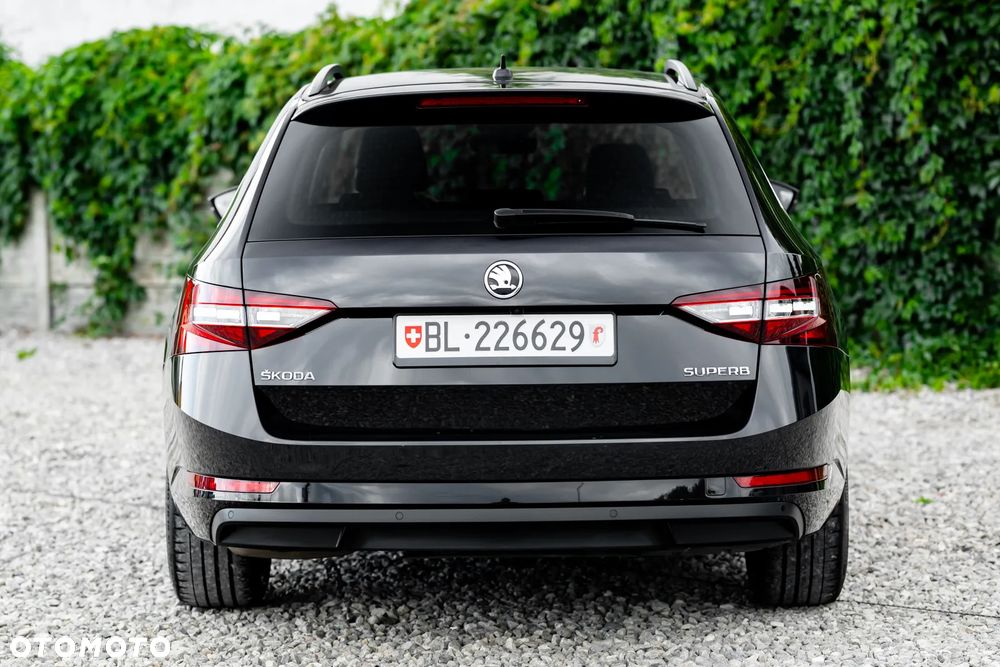 Skoda Superb 1.8 TSI DSG Ambition - 11