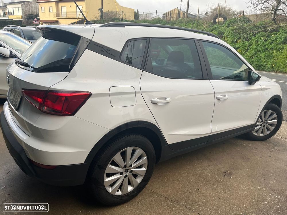 SEAT Arona - 4