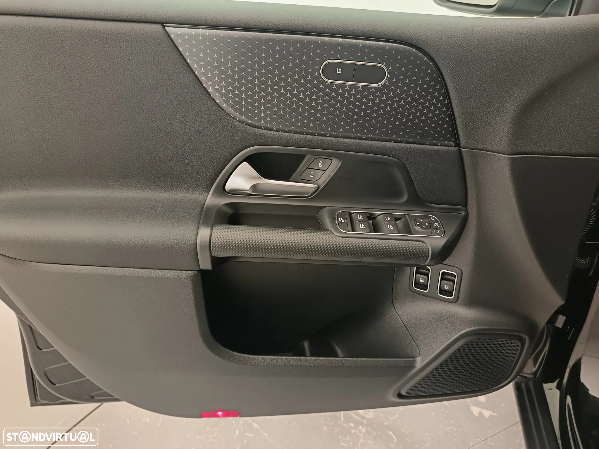 Mercedes-Benz B 250 e - 26