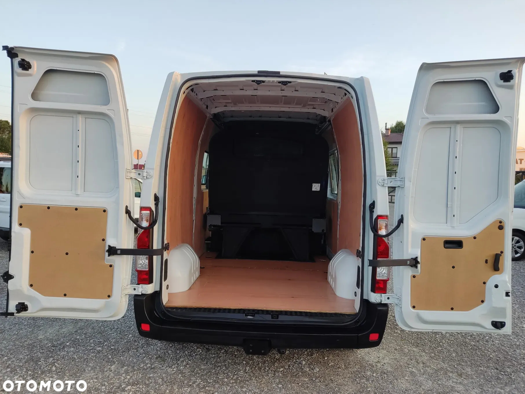 Opel Movano - 17