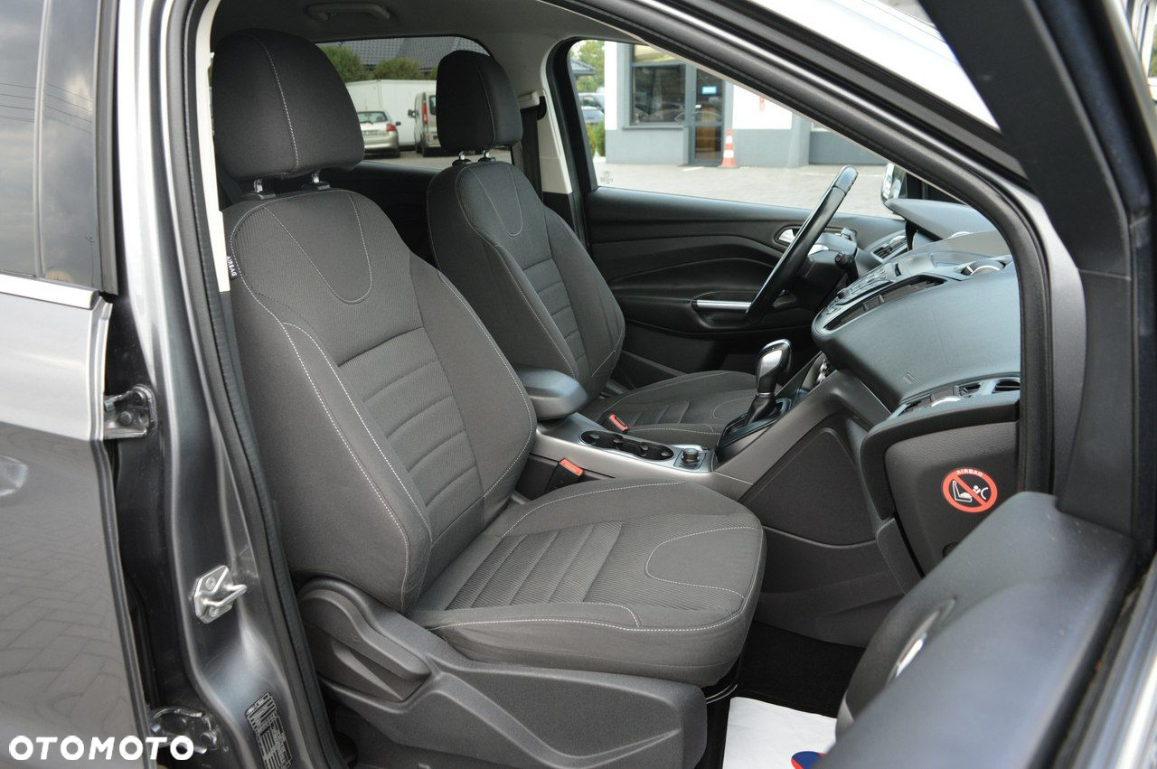 Ford Kuga - 26