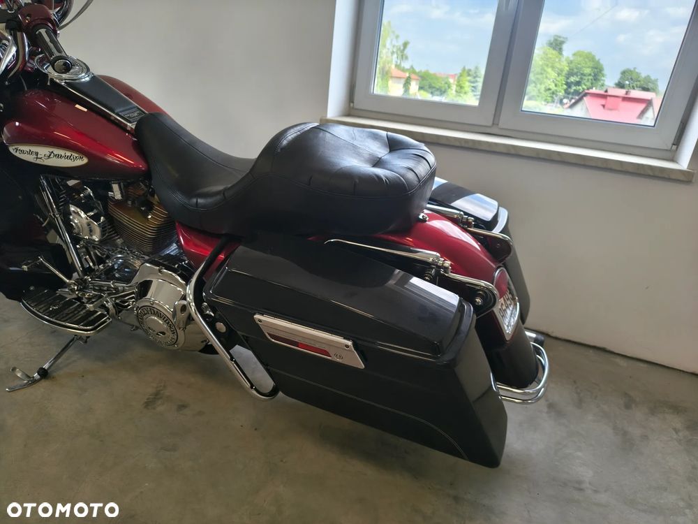 Harley-Davidson FLH Electra Glide - 3