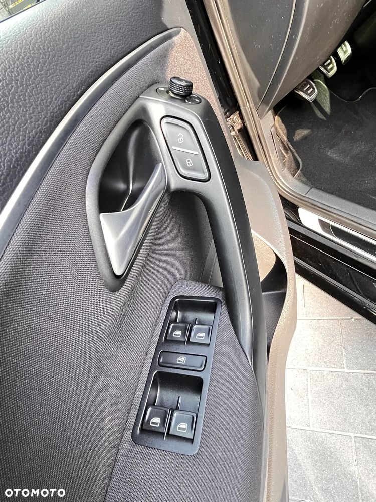 Volkswagen Polo - 12