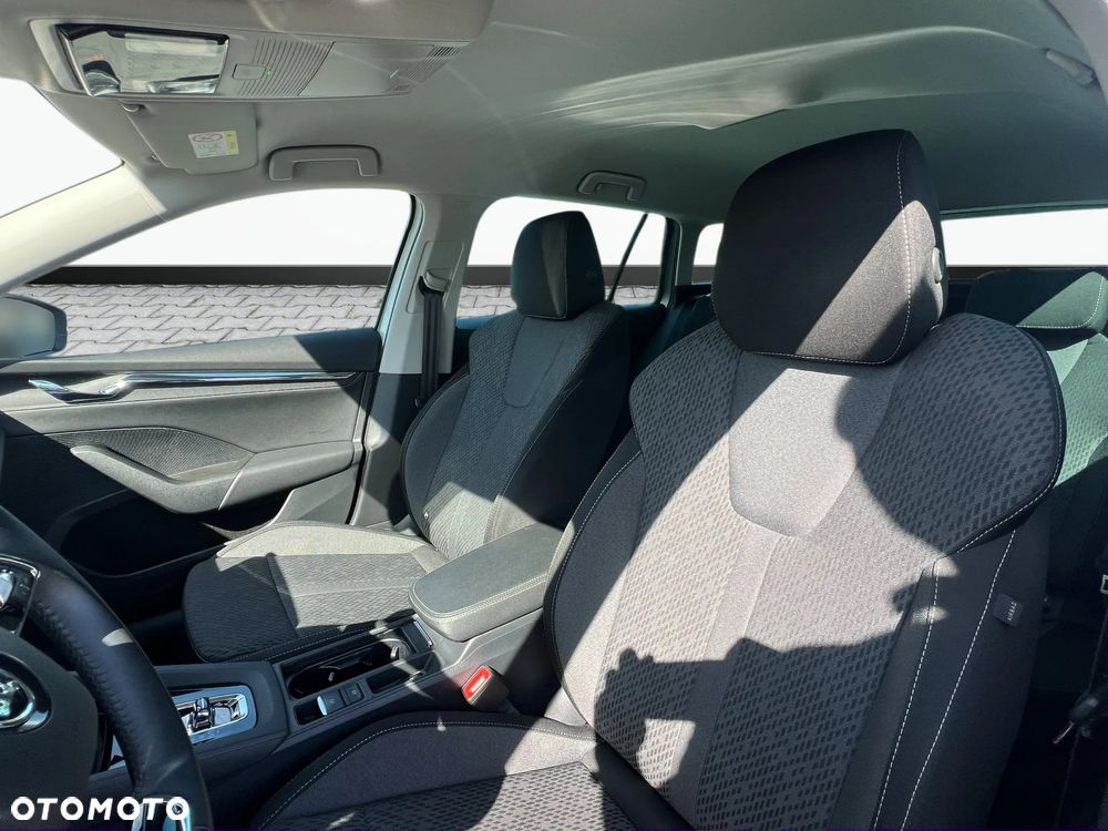 Skoda Octavia 2.0 TSI 4x4 Style DSG - 10