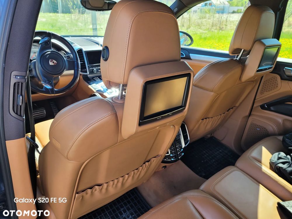 Porsche Cayenne - 11