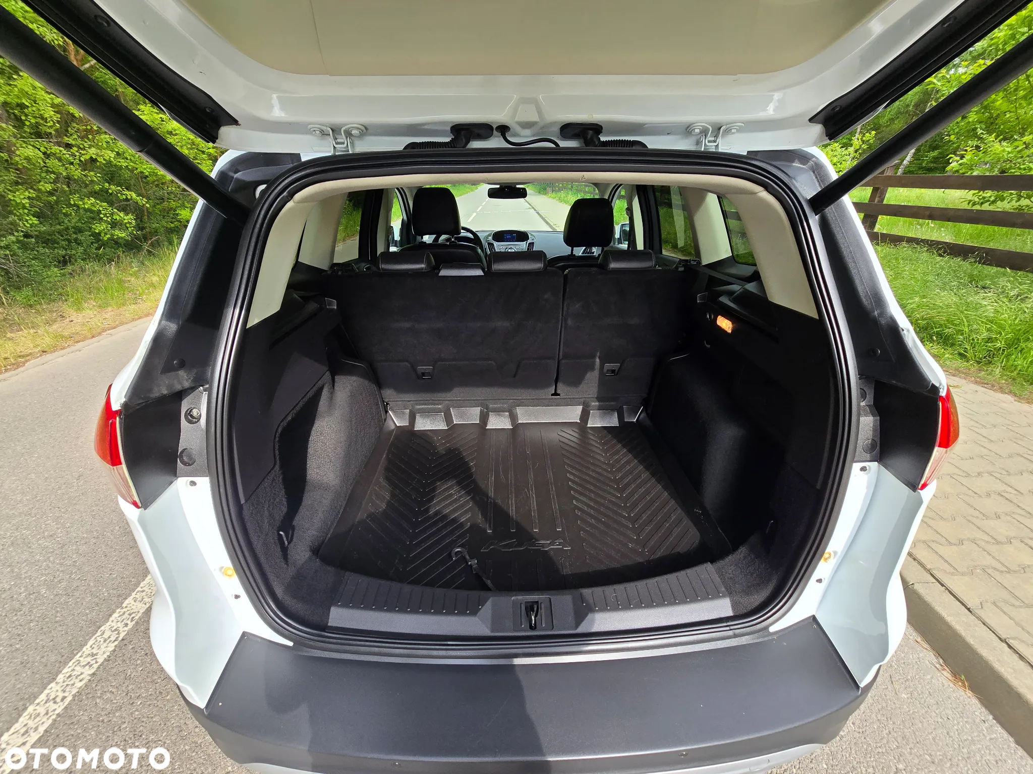 Ford Kuga 2.0 TDCi 4WD Titanium - 25