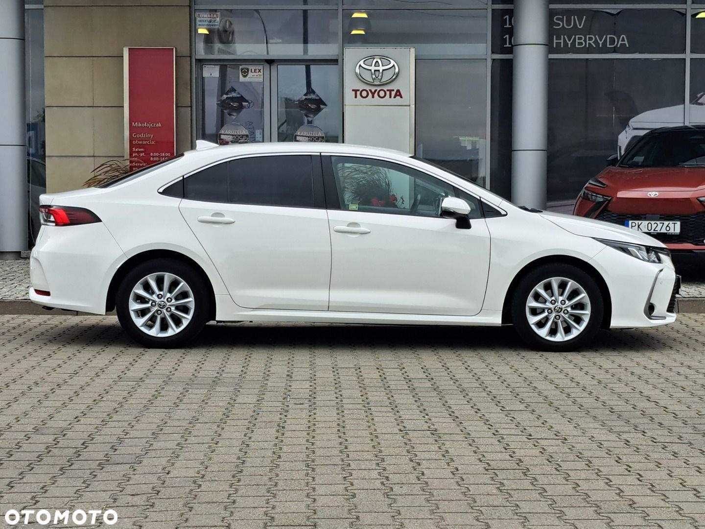 Toyota Corolla 1.8 Hybrid Comfort - 8