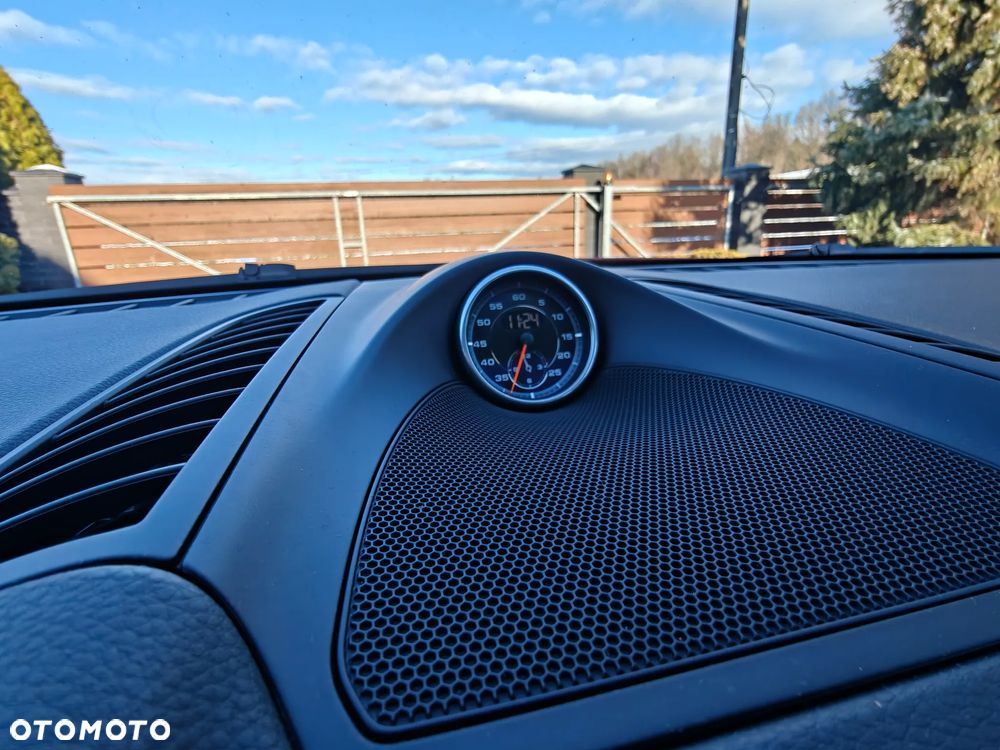 Porsche Cayenne Standard - 10