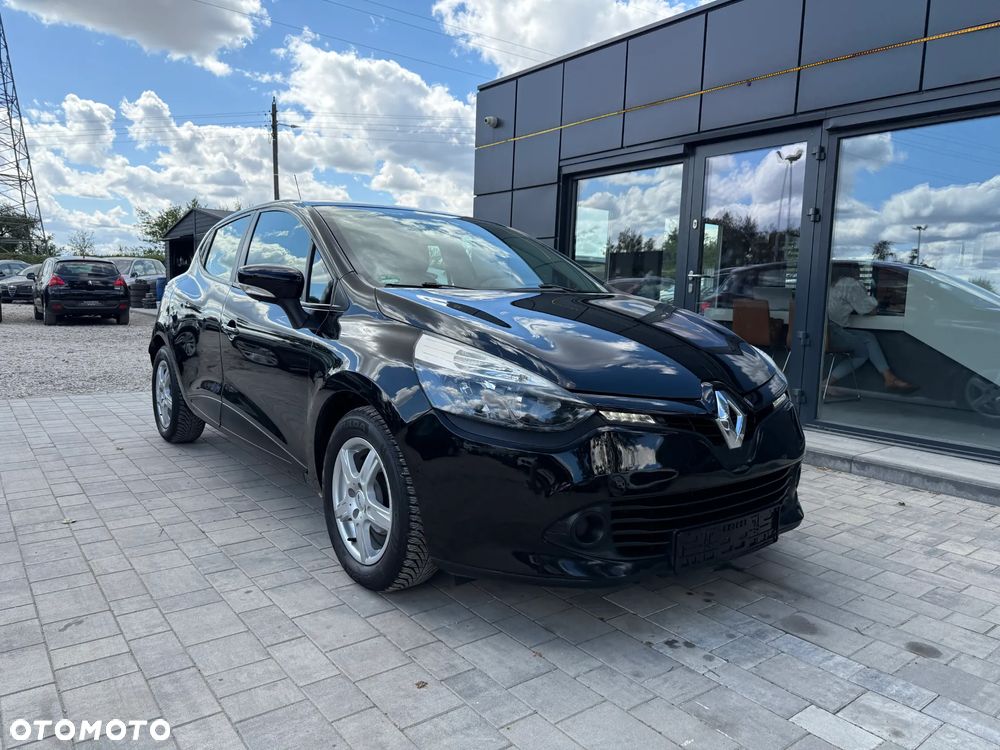 Renault Clio 1.2 16V 75 Collection - 9