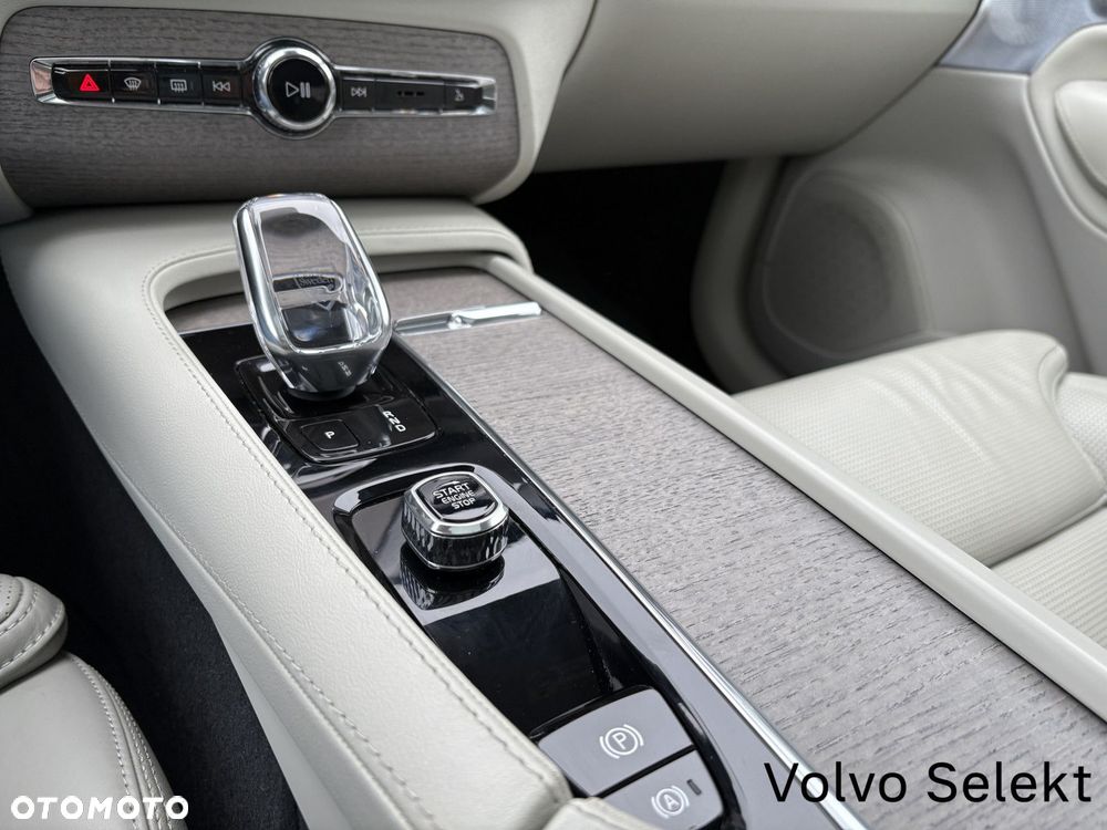 Volvo XC 90 - 15