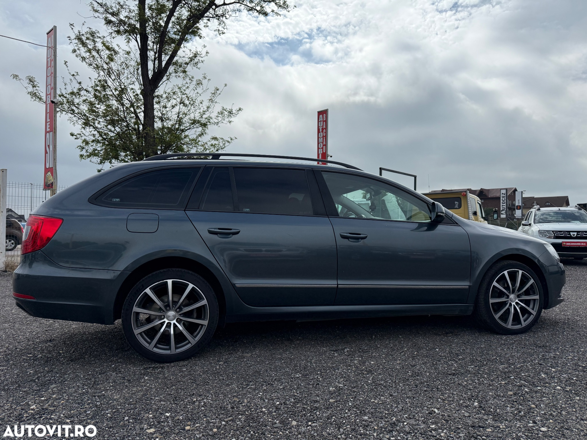 Skoda Superb 2.0 TDI DSG Exclusive - 6