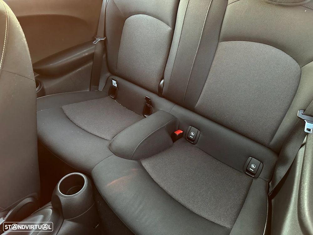 MINI 3 Portas One - 20