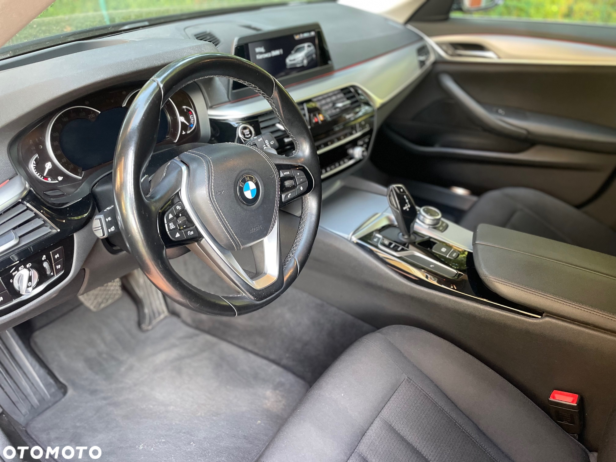 BMW Seria 5 520i Luxury Line - 8
