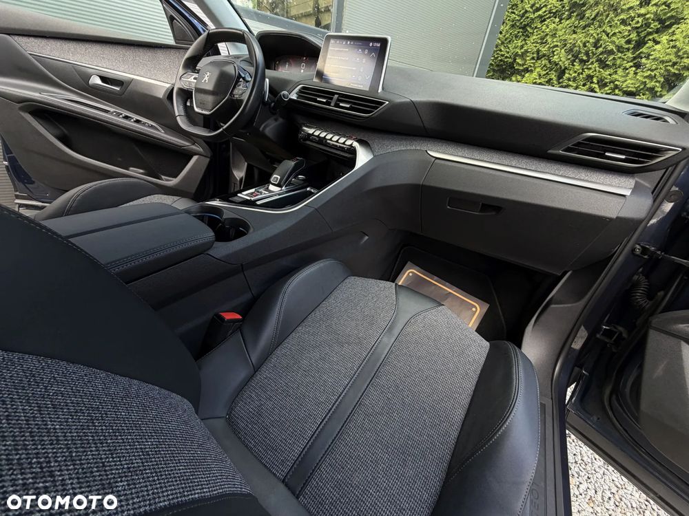 Peugeot 5008 1.6 PureTech Allure S&S EAT8 - 16