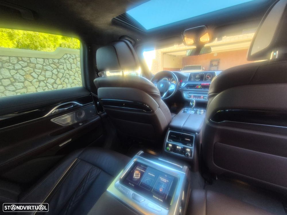BMW 730 - 16