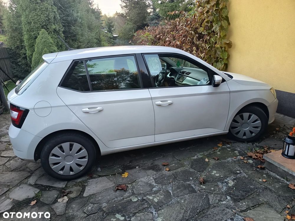 Skoda Fabia 1.2 TSI Active - 1
