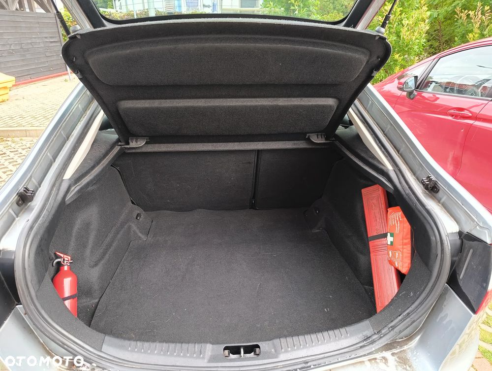 Ford Mondeo 1.8 TDCi Ghia - 11
