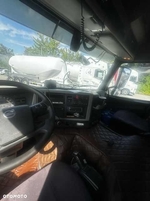 Volvo FM 410 - 9
