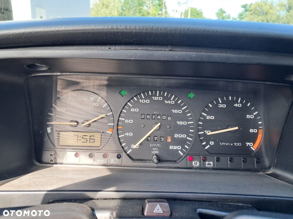 Volkswagen Passat 1.8 CL - 7