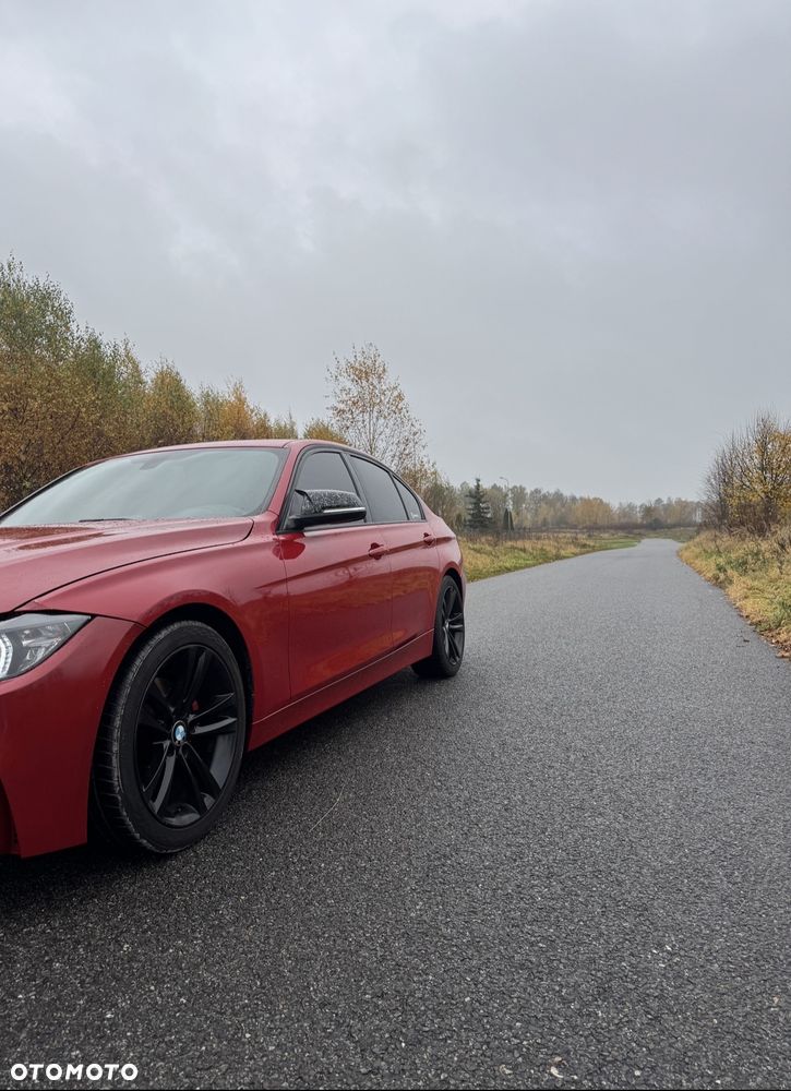 BMW Seria 3 328i Sport Line - 6