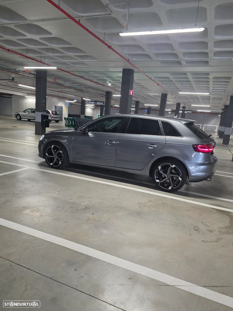 Audi A3 Sportback 1.6 TDI (clean diesel) S line Sport Pack - 1
