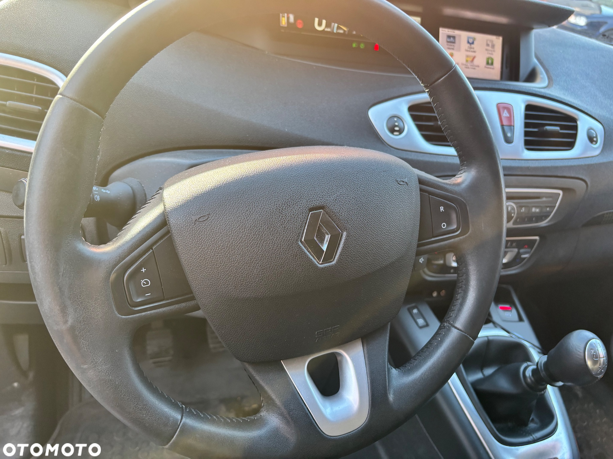 Renault Scenic - 10