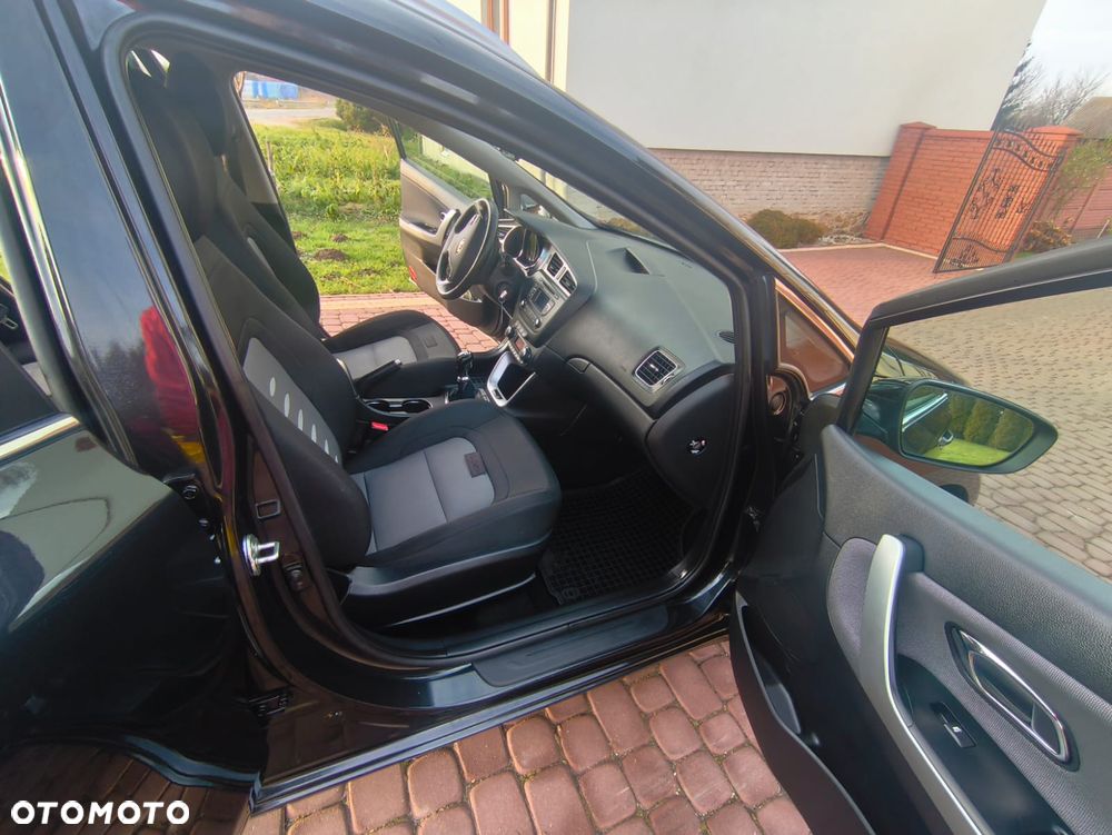 Kia Ceed 1.6 GDI Dream Team Edition - 7