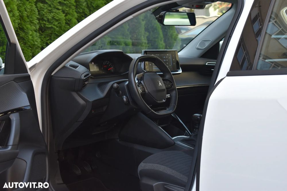 Peugeot 2008 - 7