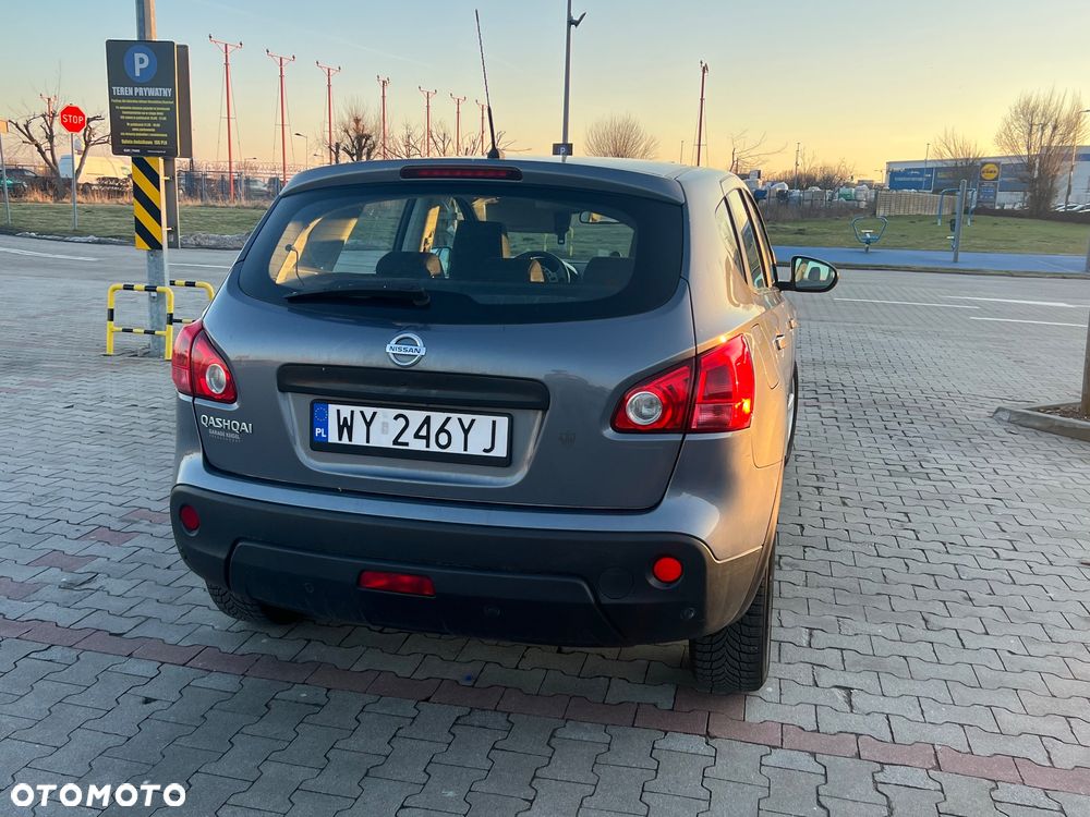 Nissan Qashqai 2.0 4 x 4 tekna - 2