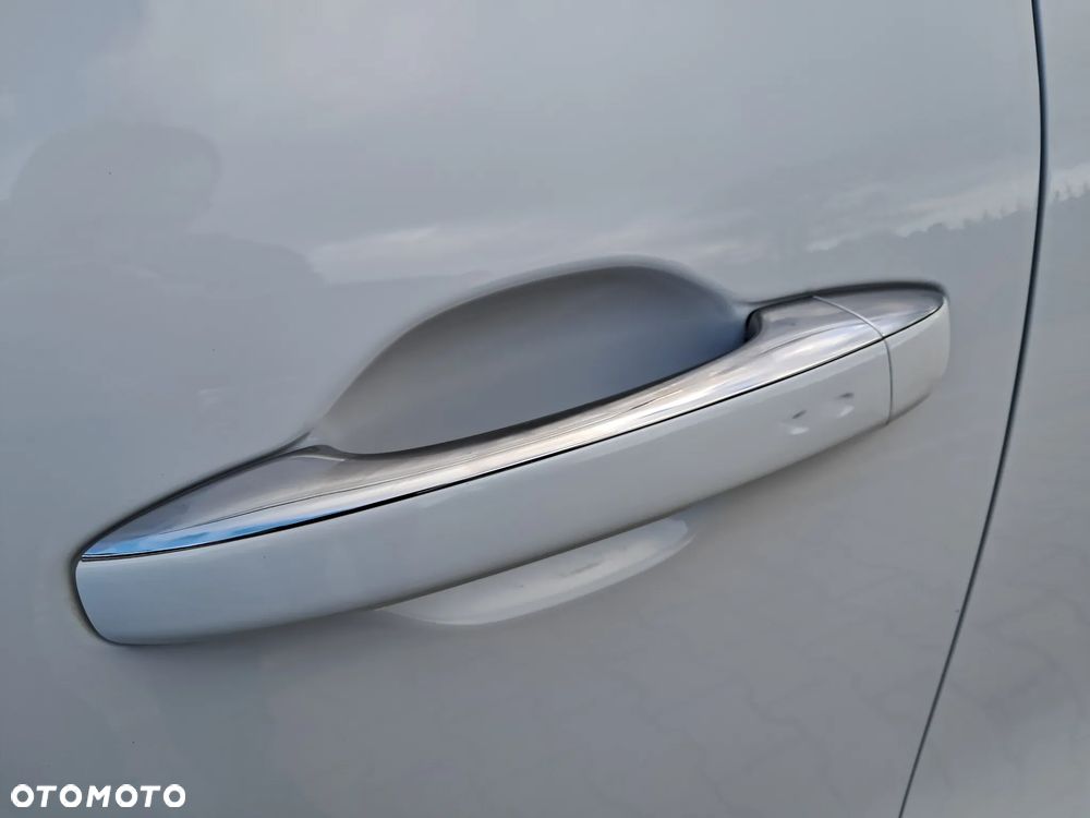 Renault Scenic - 21
