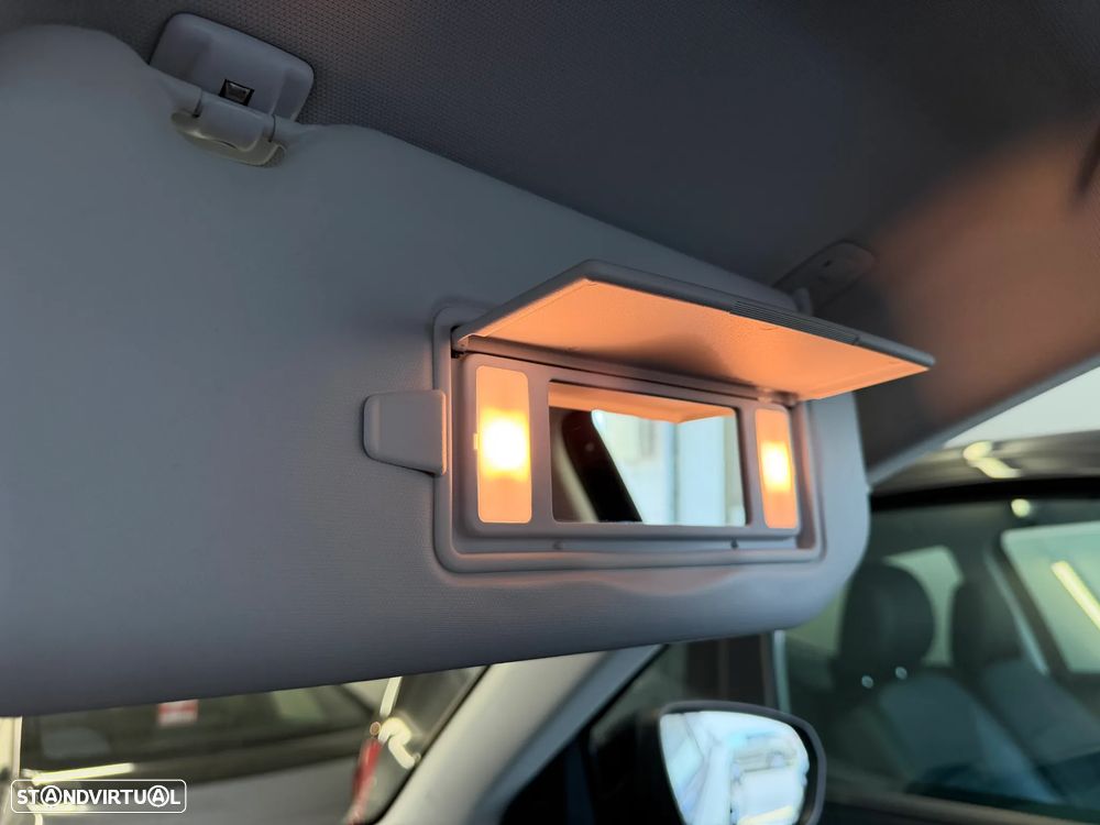 Peugeot 3008 1.6 BlueHDi Allure EAT6 - 46