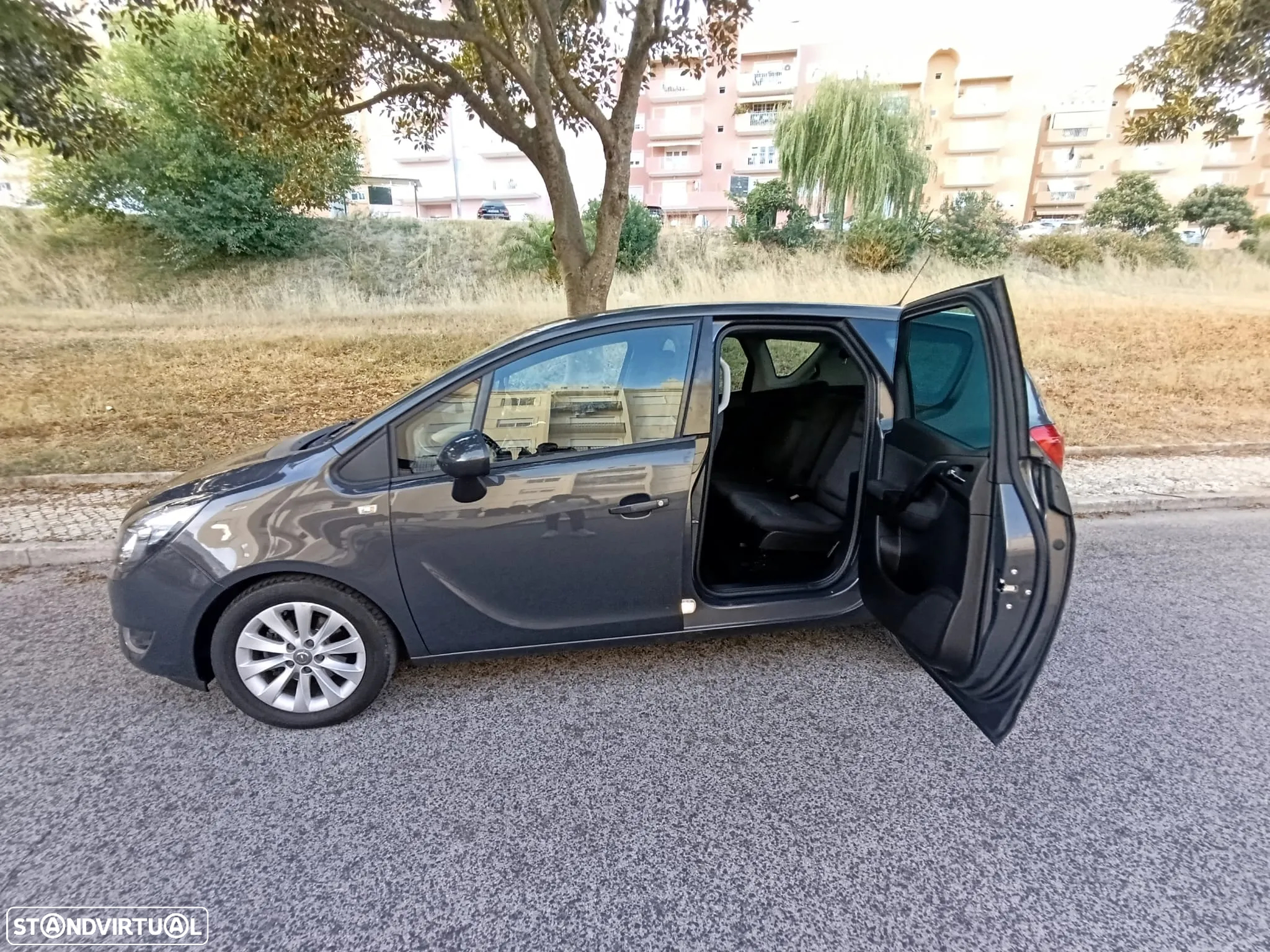 Opel Meriva 1.3 CDTI Cosmo S/S - 24