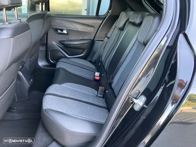 Peugeot 208 1.2 PureTech Allure - 31