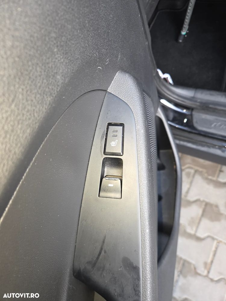 Hyundai Tucson 2.0 CRDI 4WD 6MT Premium - 8