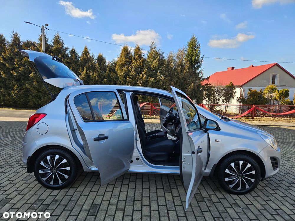 Opel Corsa 1.2 16V Essentia - 32