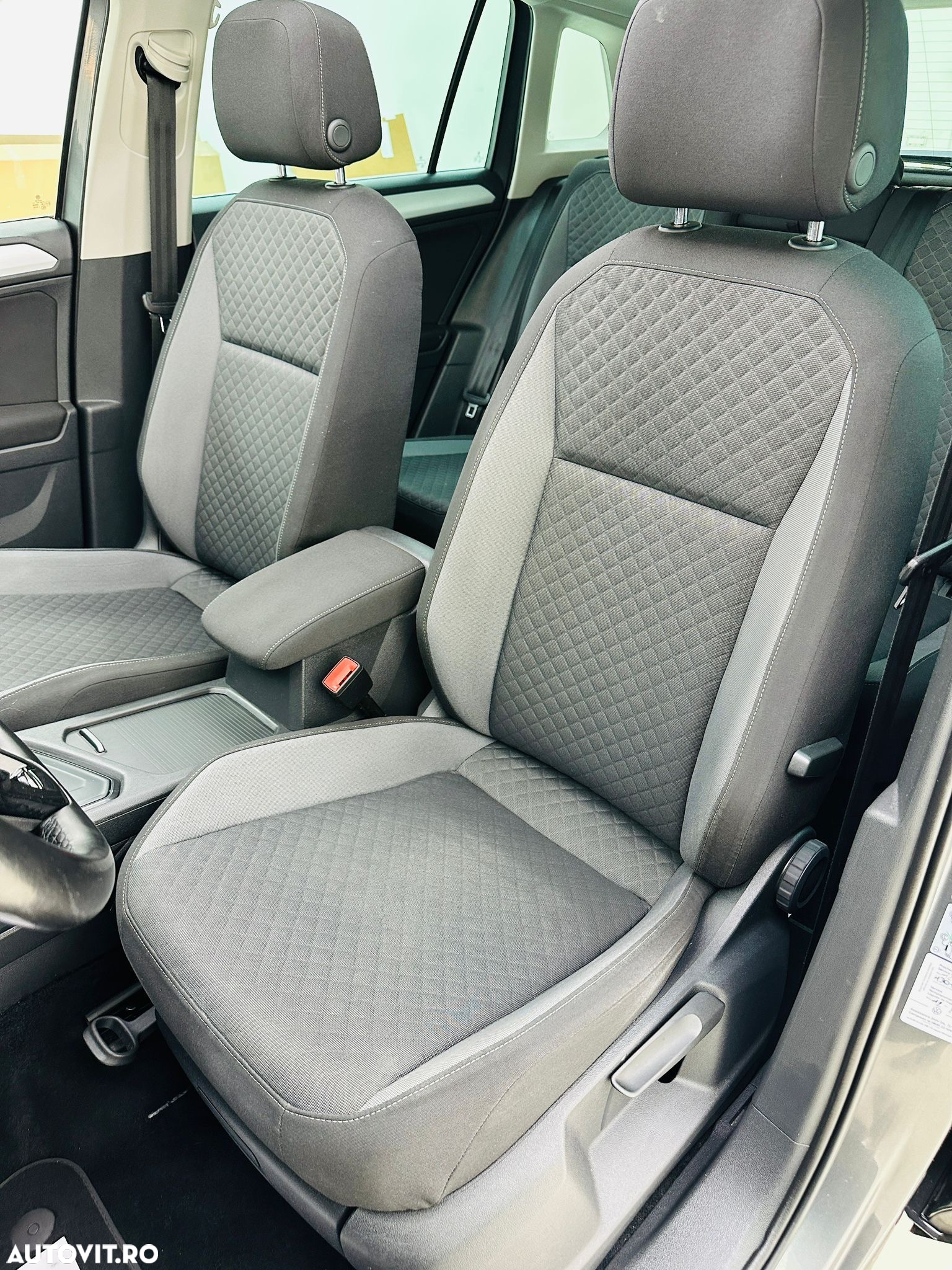 Volkswagen Tiguan - 13