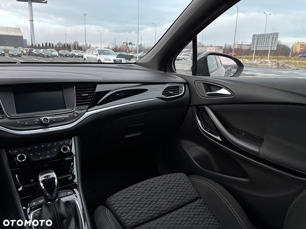 Opel Astra 1.6 BiTurbo D (CDTI) Start/Stop Dynamic - 10