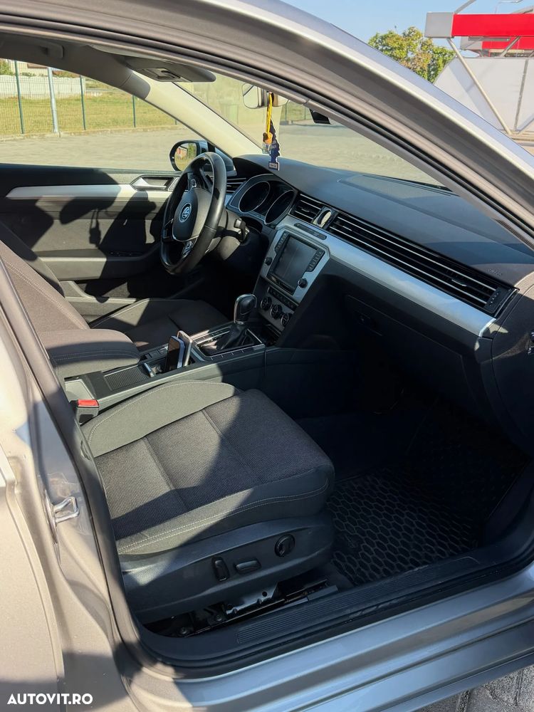 Volkswagen Passat - 9