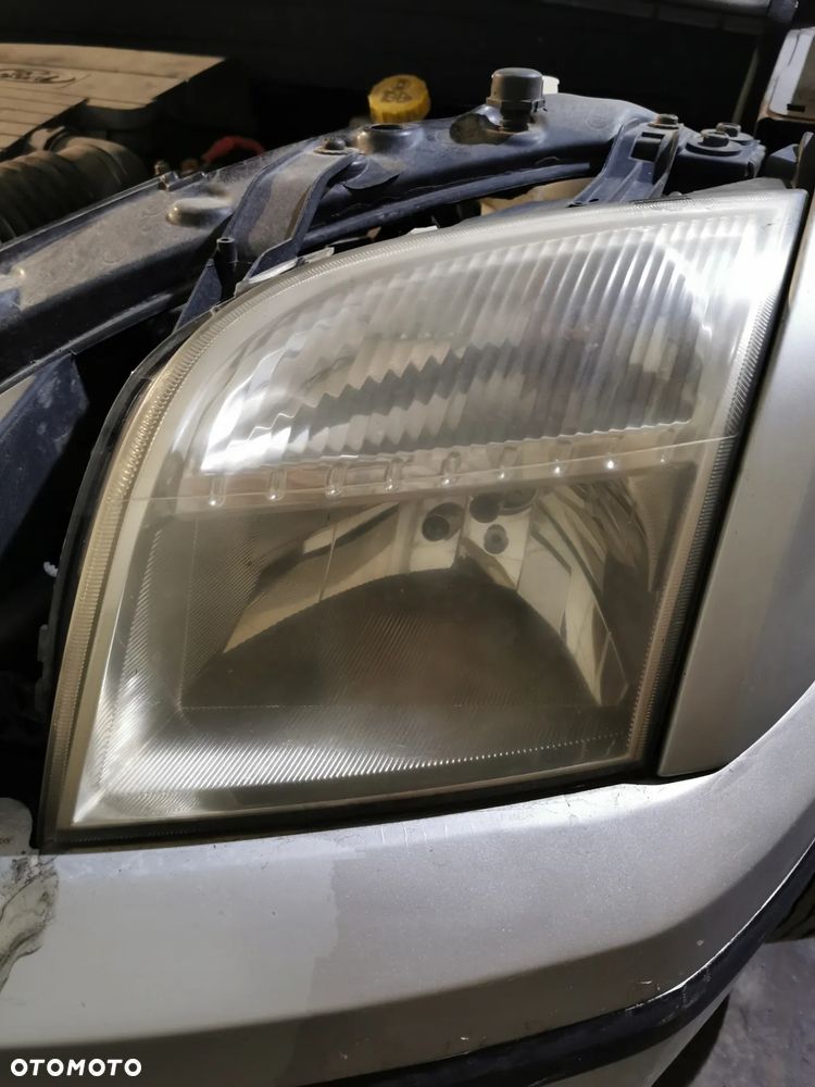 Lampy przód/L, P tył P Ford Fusion - 1