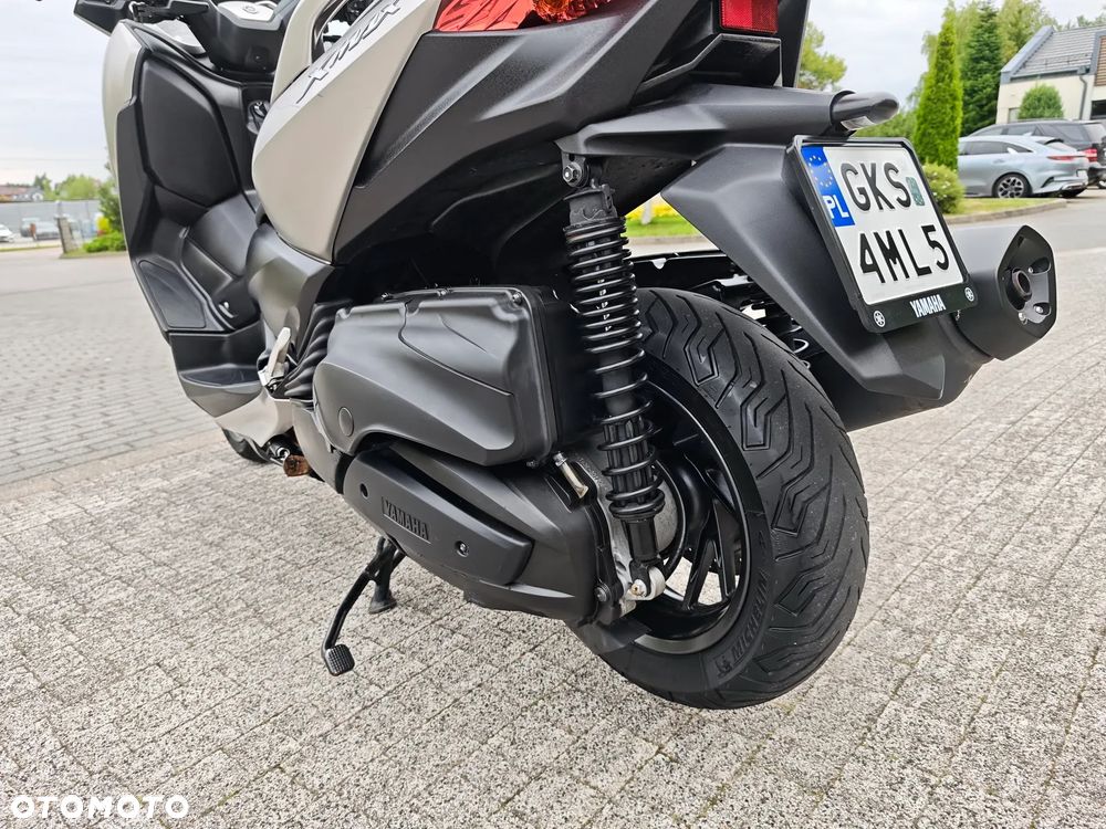 Yamaha X-max - 21