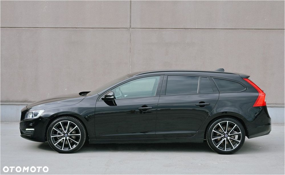 Volvo V60 D3 Drive-E Kinetic - 12