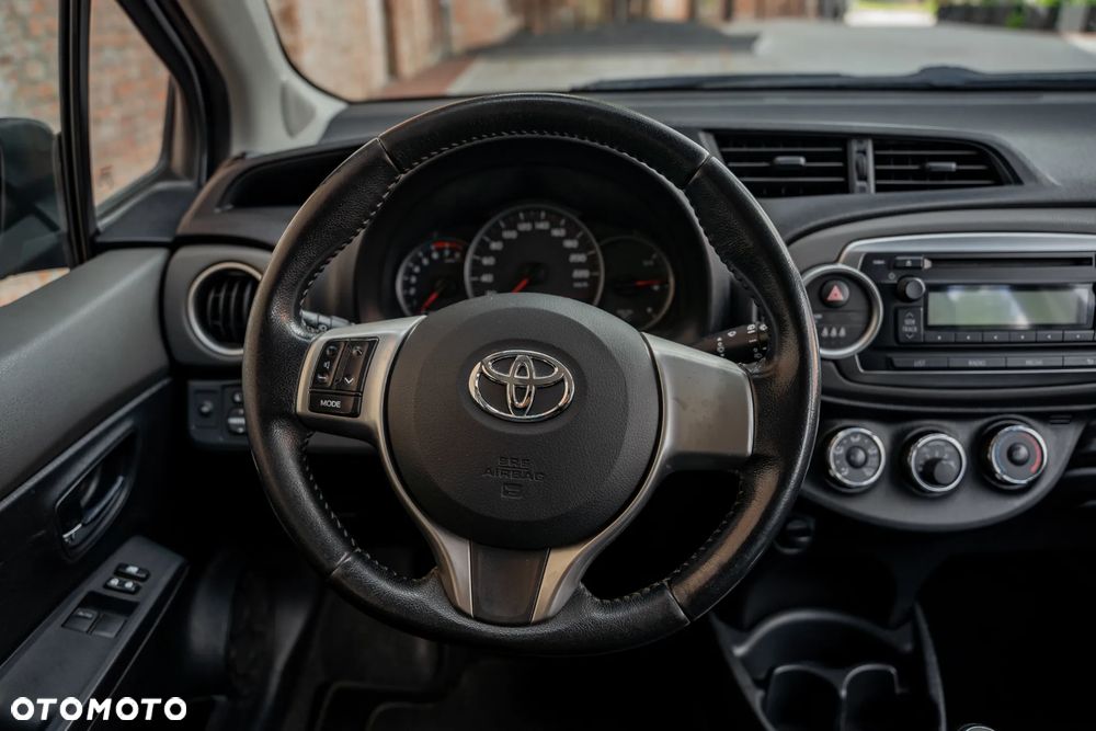 Toyota Yaris 1.0 Terra EU5 - 19