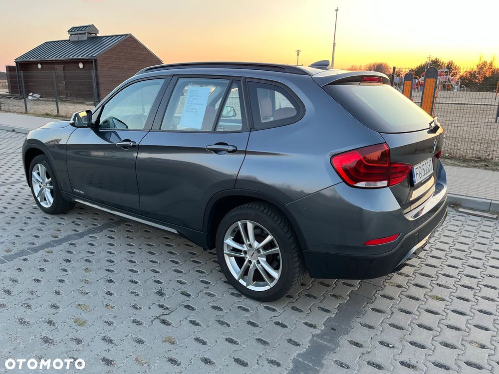BMW X1 xDrive18d Sport Line - 2