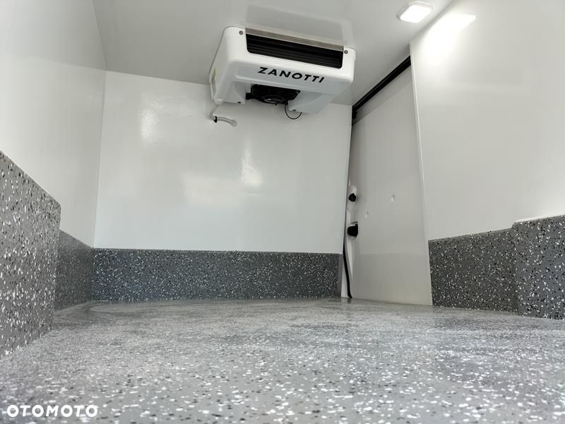 Renault Trafic - 7