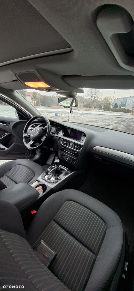 Audi A4 Avant 2.0 TDI Quattro Line - 22