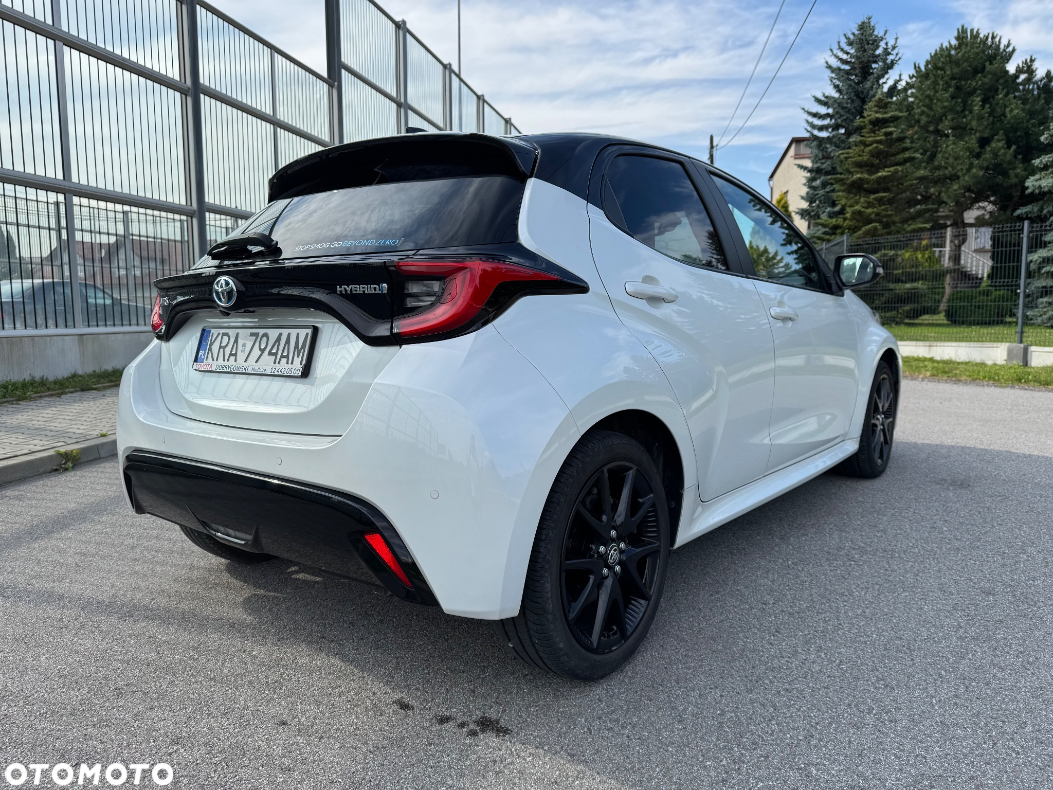 Toyota Yaris Hybrid 1.5 Style - 13