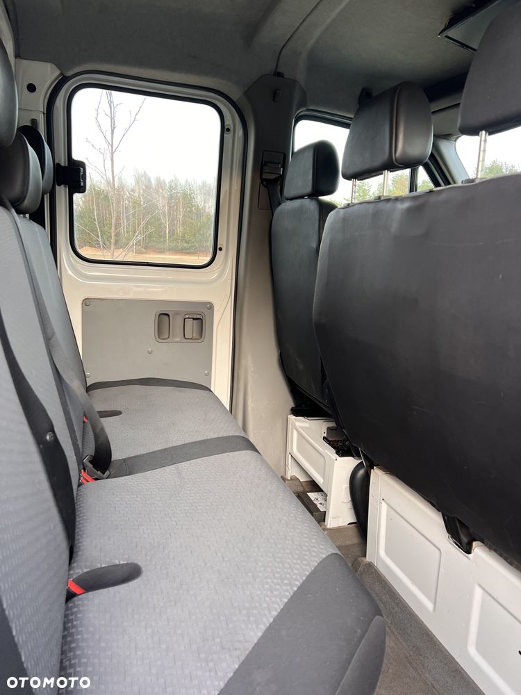 Volkswagen Crafter Doka Brygadówka 7 osób przebieg 187 tys., 2.0 TDI 109km - 11